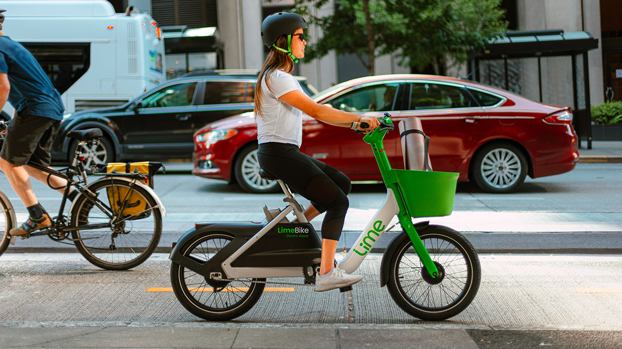 Bike Sharing, Torino è la prima città europea ad accogliere la nuova LimeBike